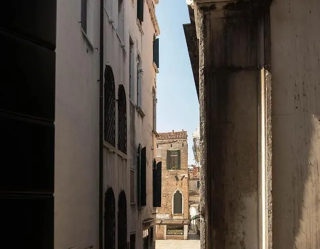 Corte Del Tintor 아파트